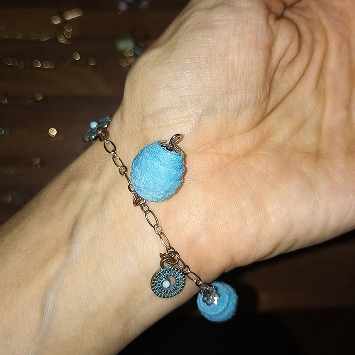 Bracciale Azzurro Cielo - Gioielli fatti a mano