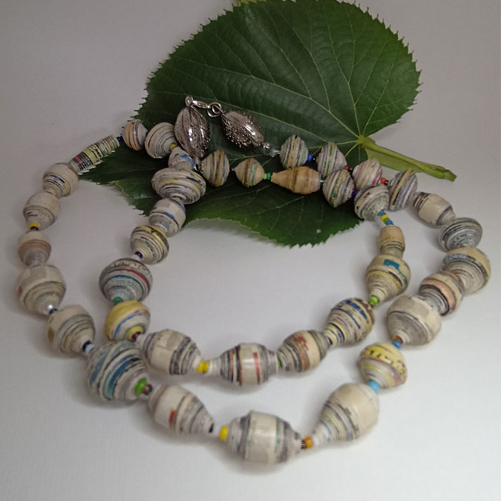 Collana Note di CartaGioielli fatti a mano