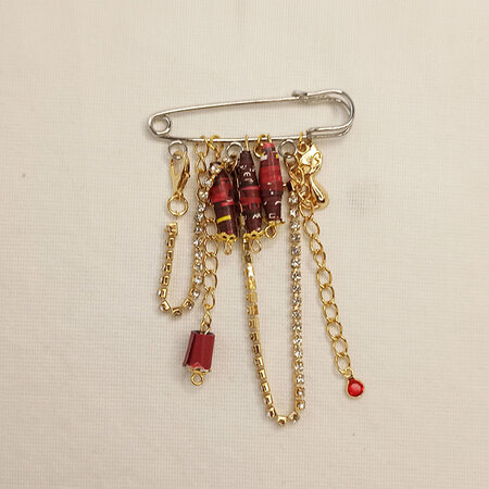 Spilla Gatto Dorato - Gioielli fatti a mano, nati dalla carta